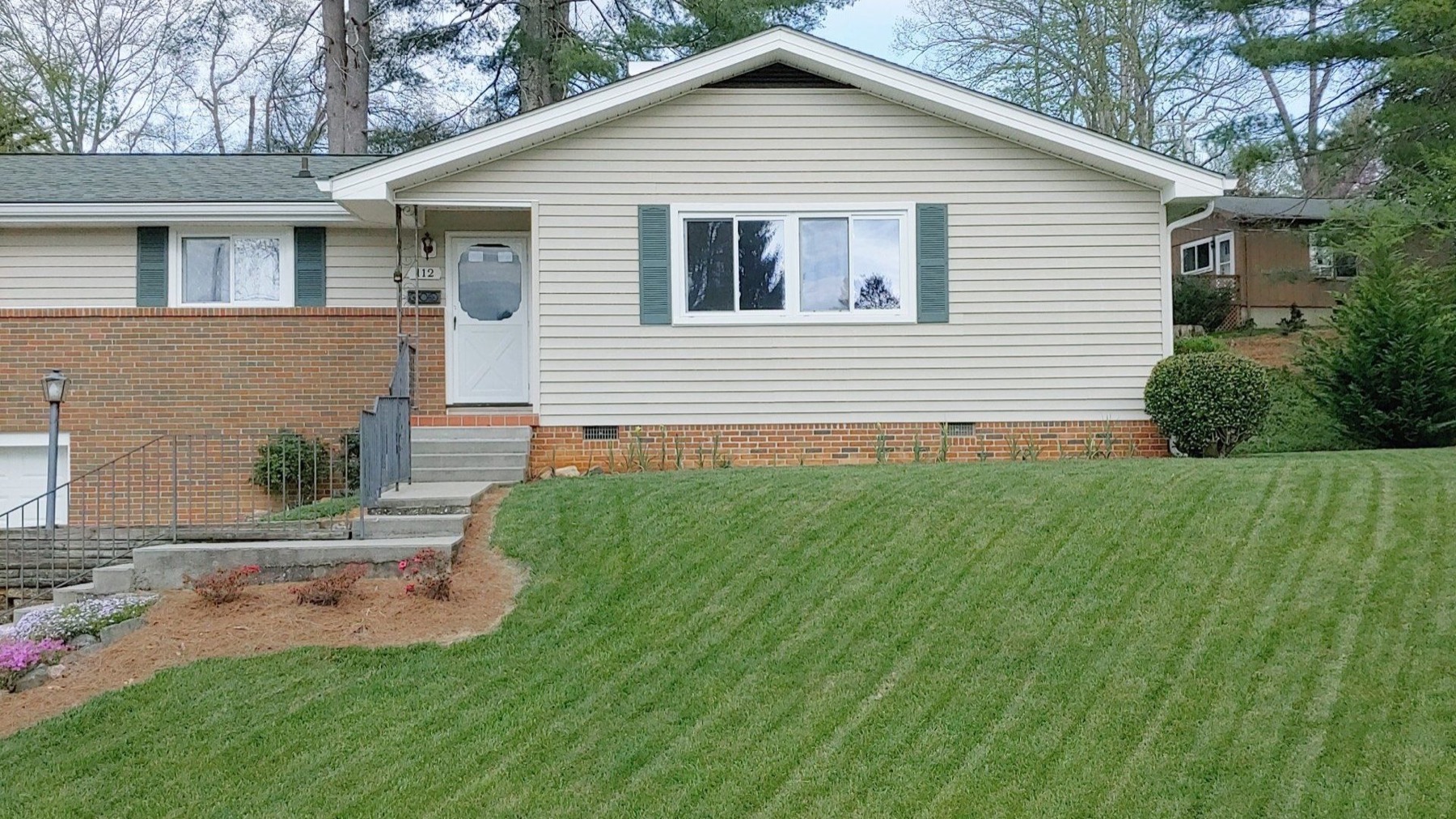 A Nature's View Lawnscapes-maintained lawn
